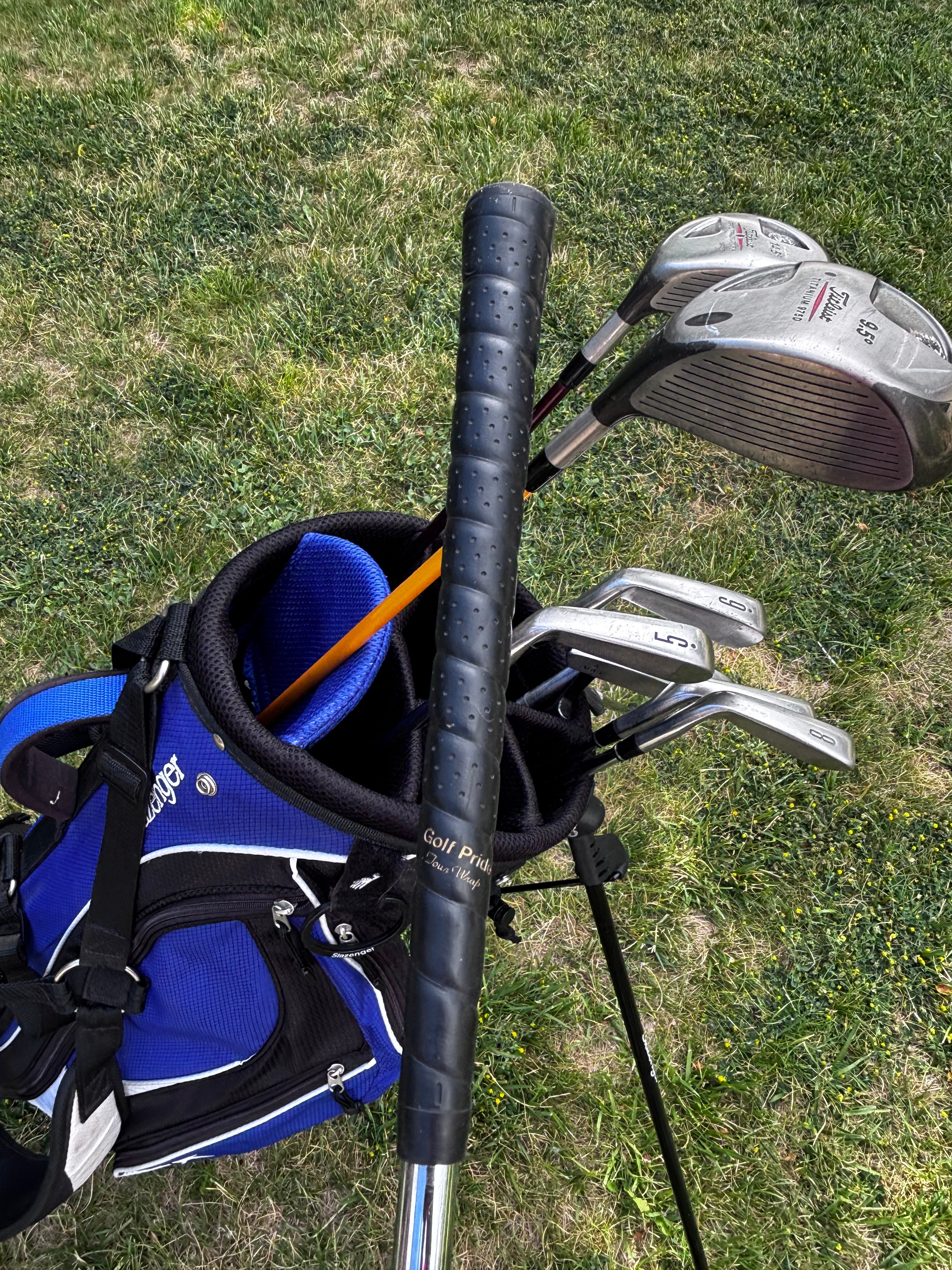 Premium Titleist Complete Golf Club Set & Slazenger Stand Bag - Men's RH