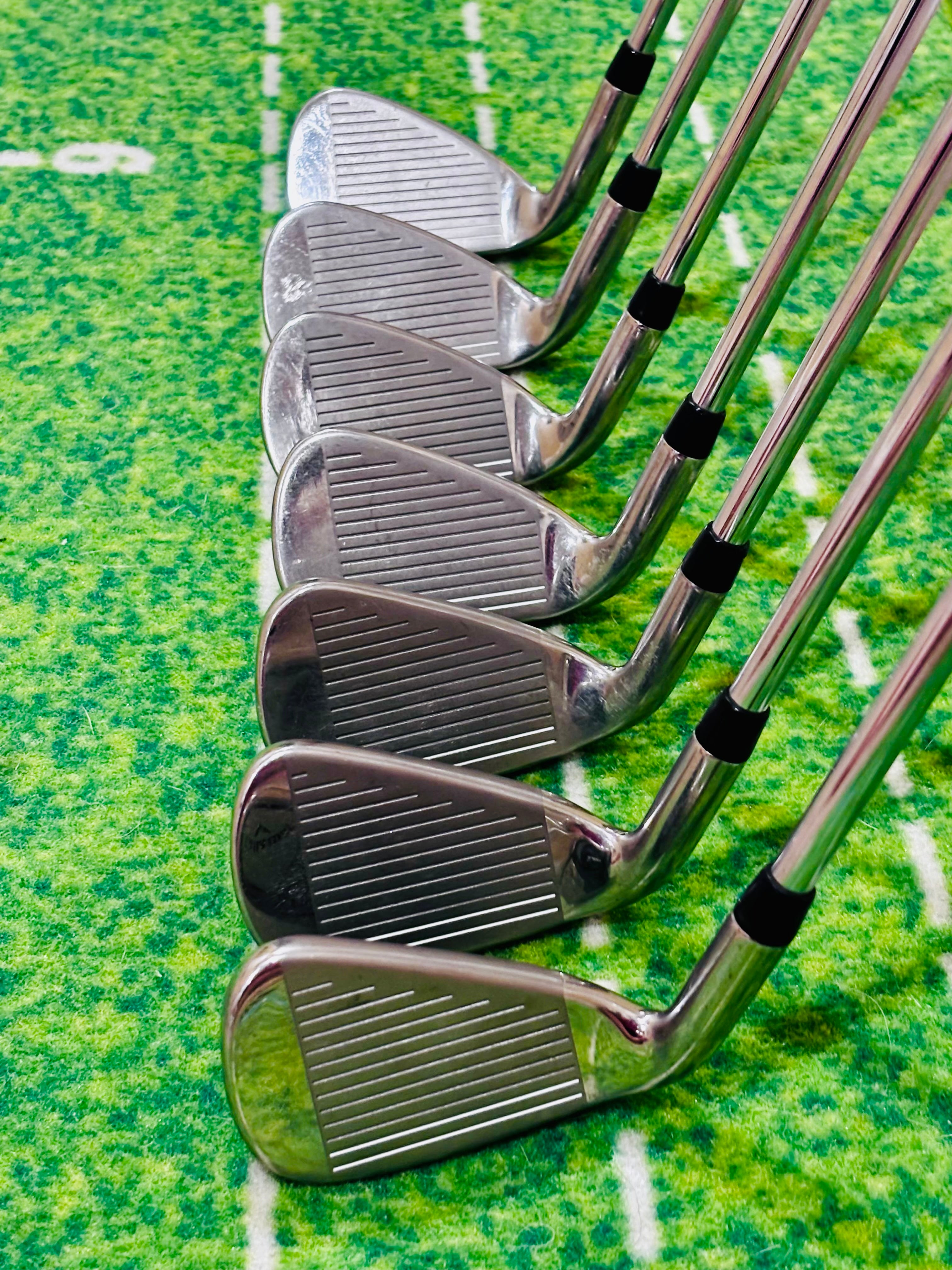 Callaway Rogue ST Max Iron Set 5-AW (7 Clubs) – Stiff Steel – Golf Pride Z-Grips