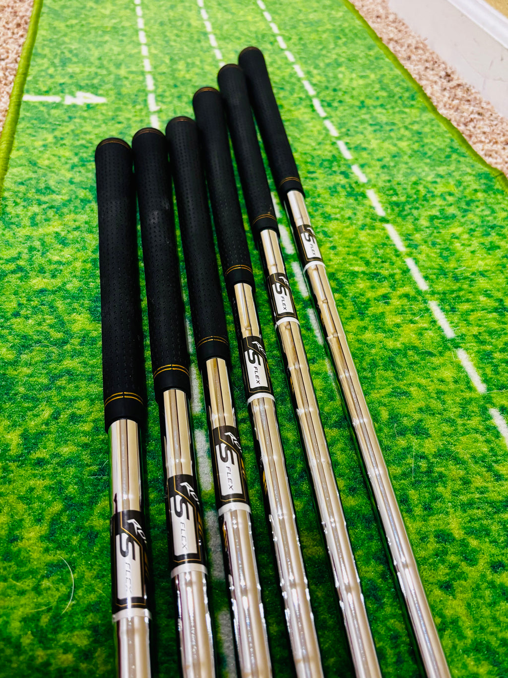 TaylorMade RocketBladez RBladeZ Iron Set 5-PW - RocketFuel Stiff Steel - Excellent Condition