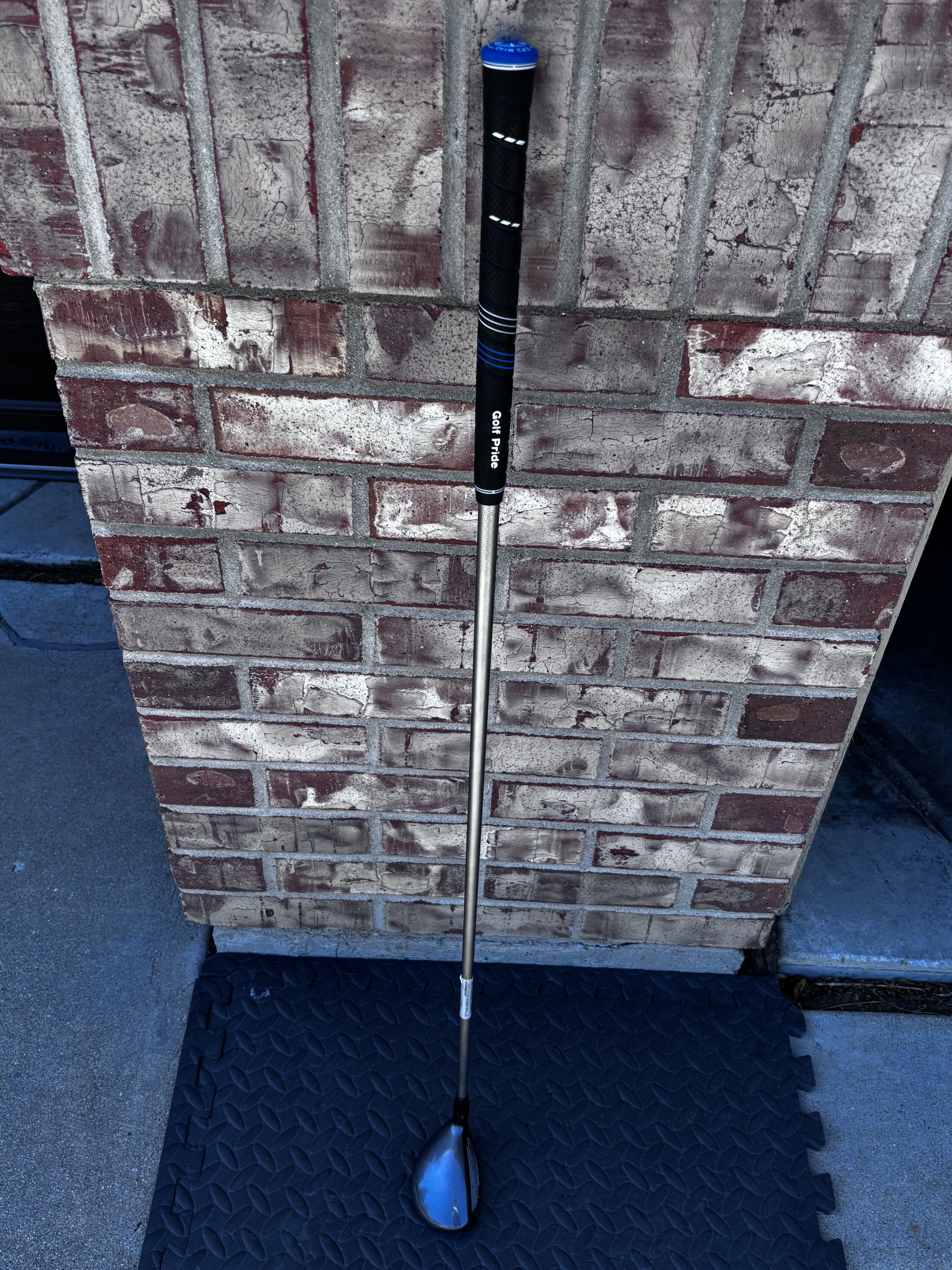 Titleist 816 H1 Hybrid - 27° - Senior/Lite Flex - Midsize Grip