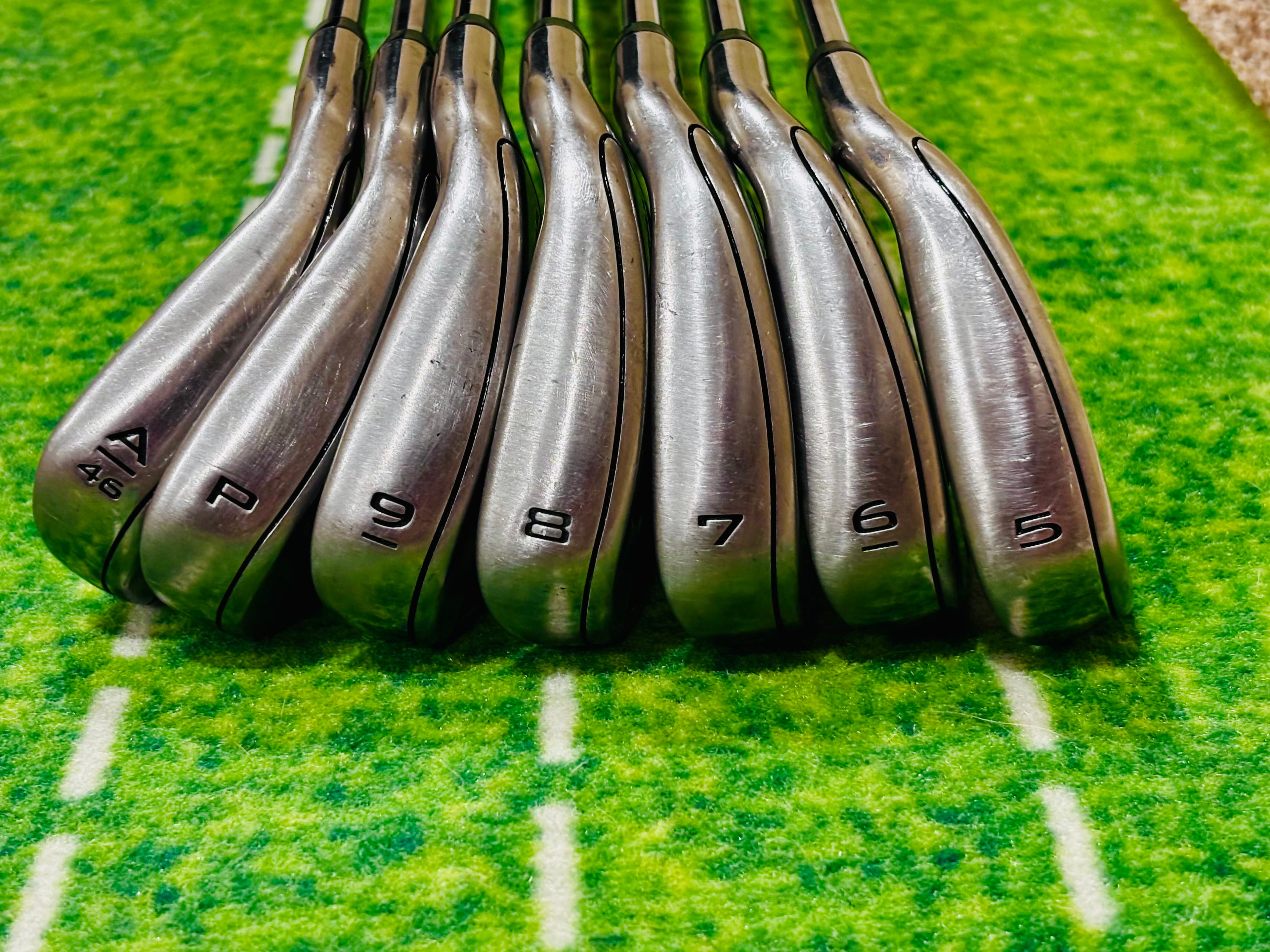 Callaway Rogue ST Max Iron Set 5-AW (7 Clubs) – Stiff Steel – Golf Pride Z-Grips