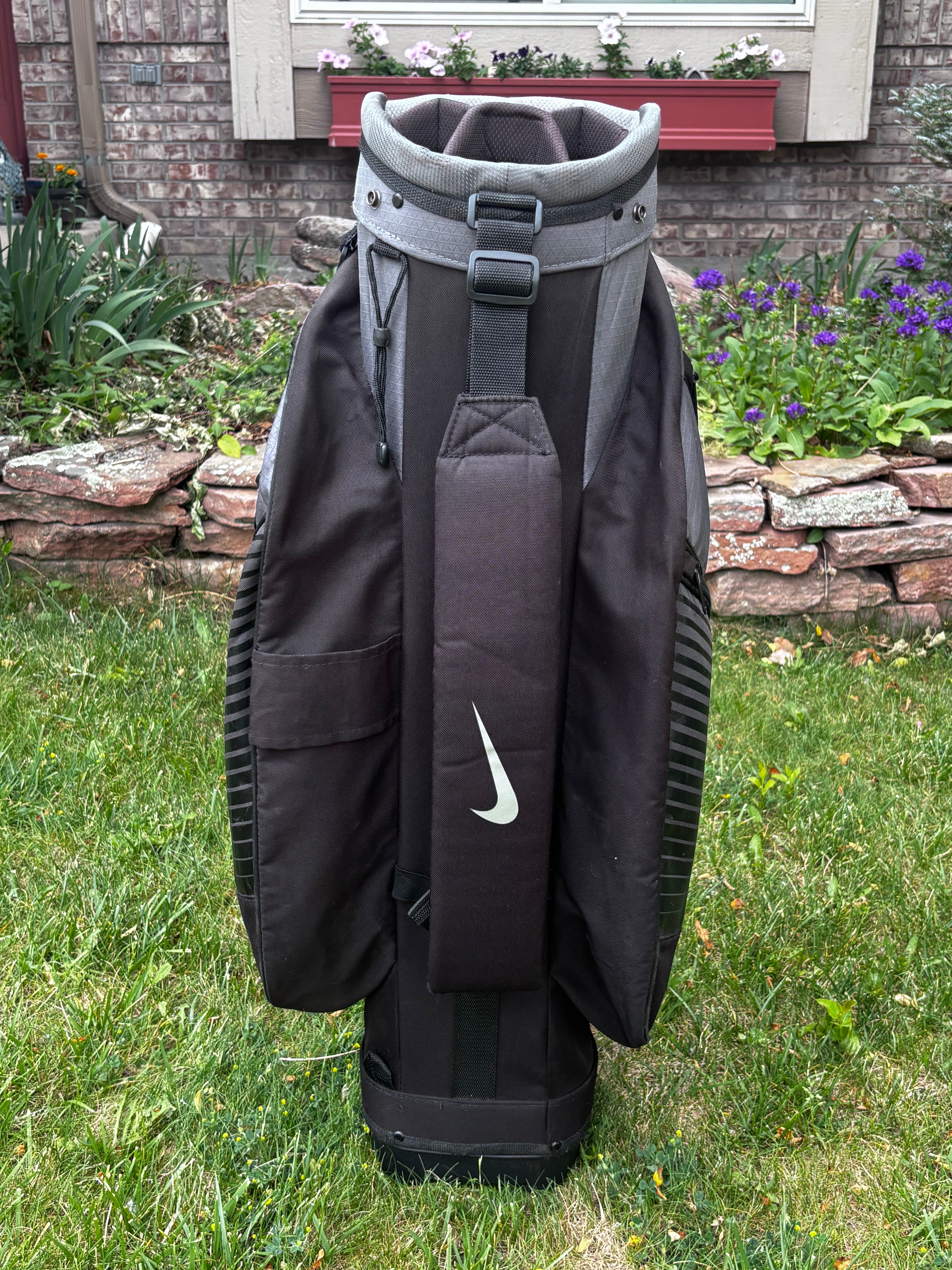 Nike Performance 14-Way Golf Cart Bag – Gray/Black Stripes