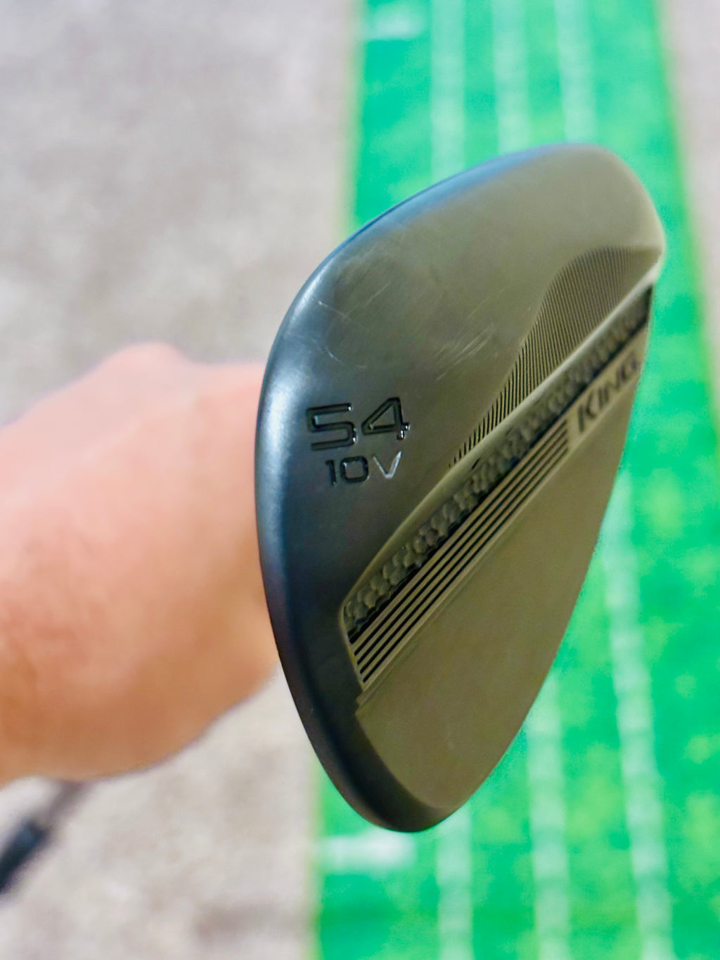 MINT Cobra King Black 54° Wedge (10° Bounce / V-Grind) – Upgraded MMT 125 TX Graphite Shaft