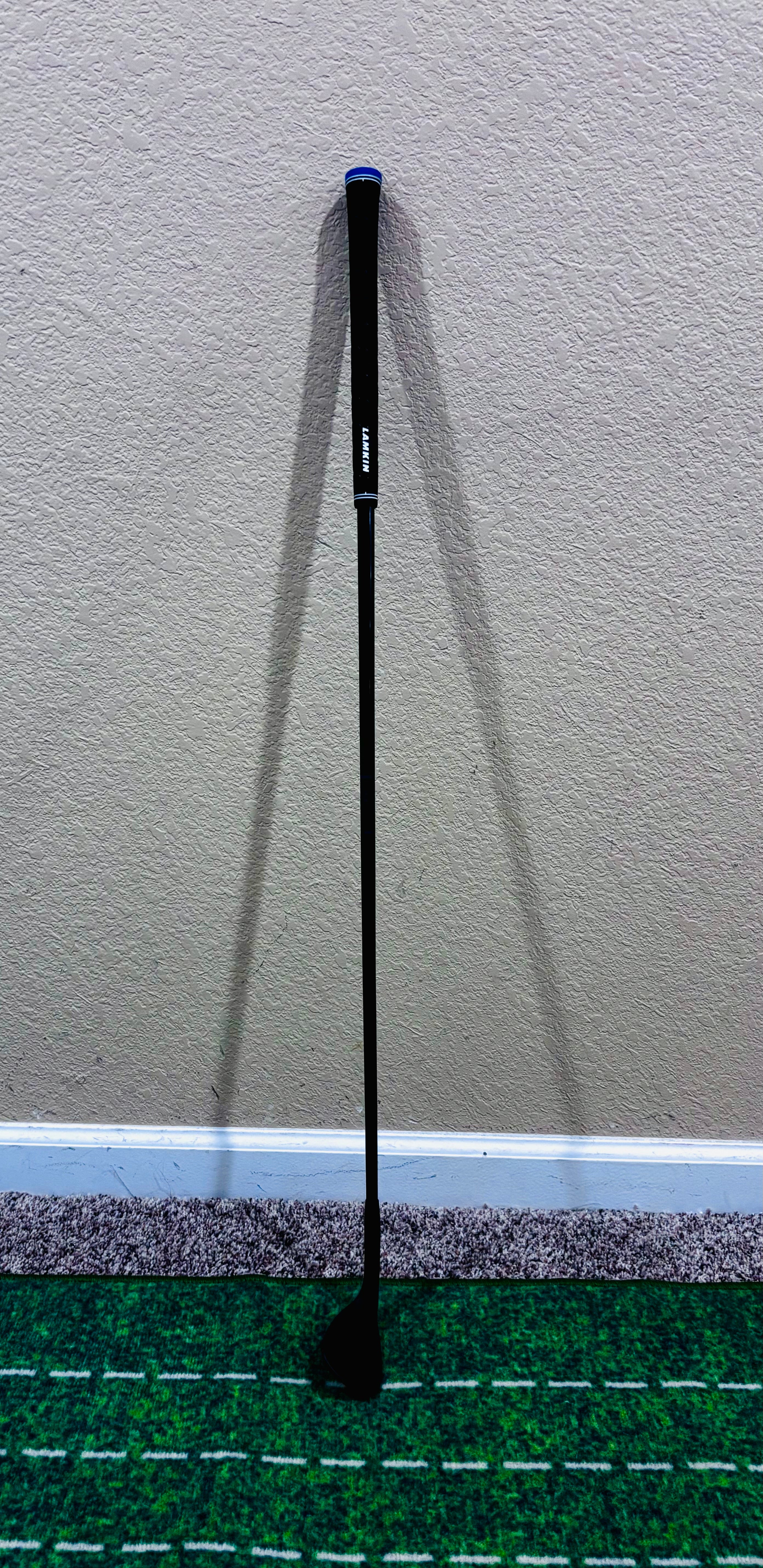 Mint Cobra King SB Black 52° Wedge (12° Bounce / Classic) – MMT 105 S Shaft & Smart Grip