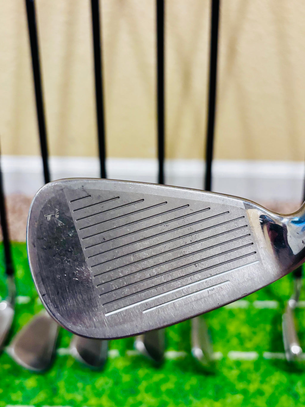 TaylorMade Burner XD Iron Set (8 Clubs: 4-PW + AW) – Graphite Regular Flex