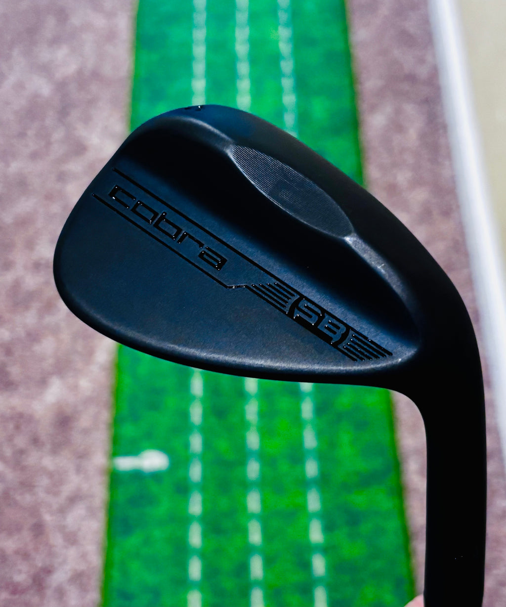 Mint Cobra King SB Black 52° Wedge (12° Bounce / Classic) – MMT 105 S Shaft & Smart Grip