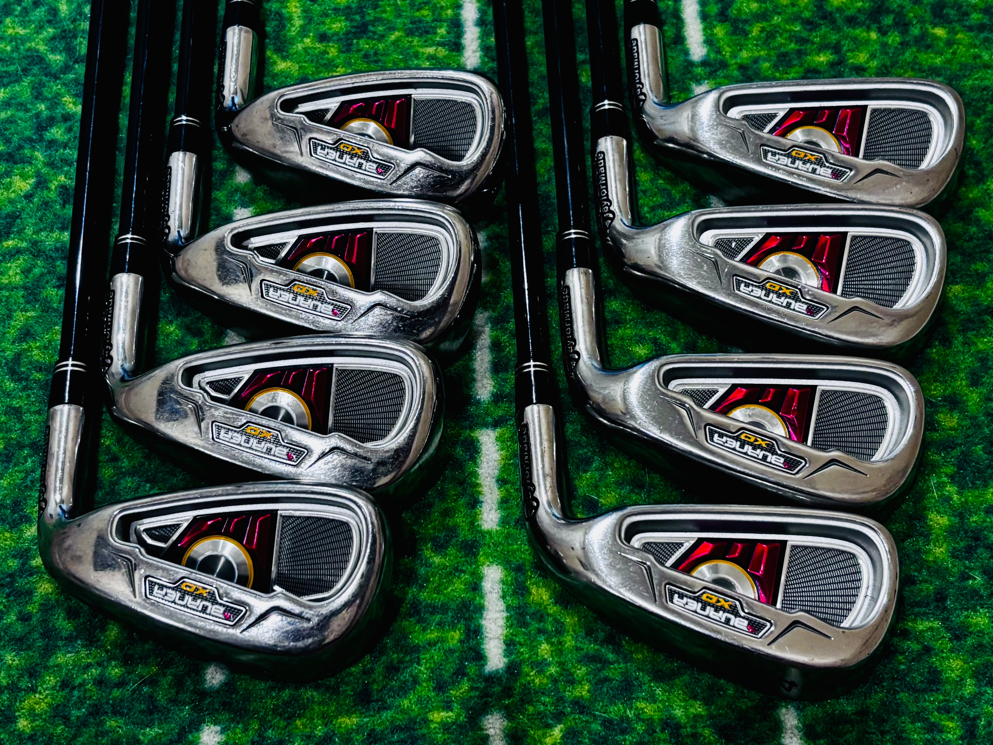 TaylorMade Burner XD Iron Set (8 Clubs: 4-PW + AW) – Graphite Regular Flex