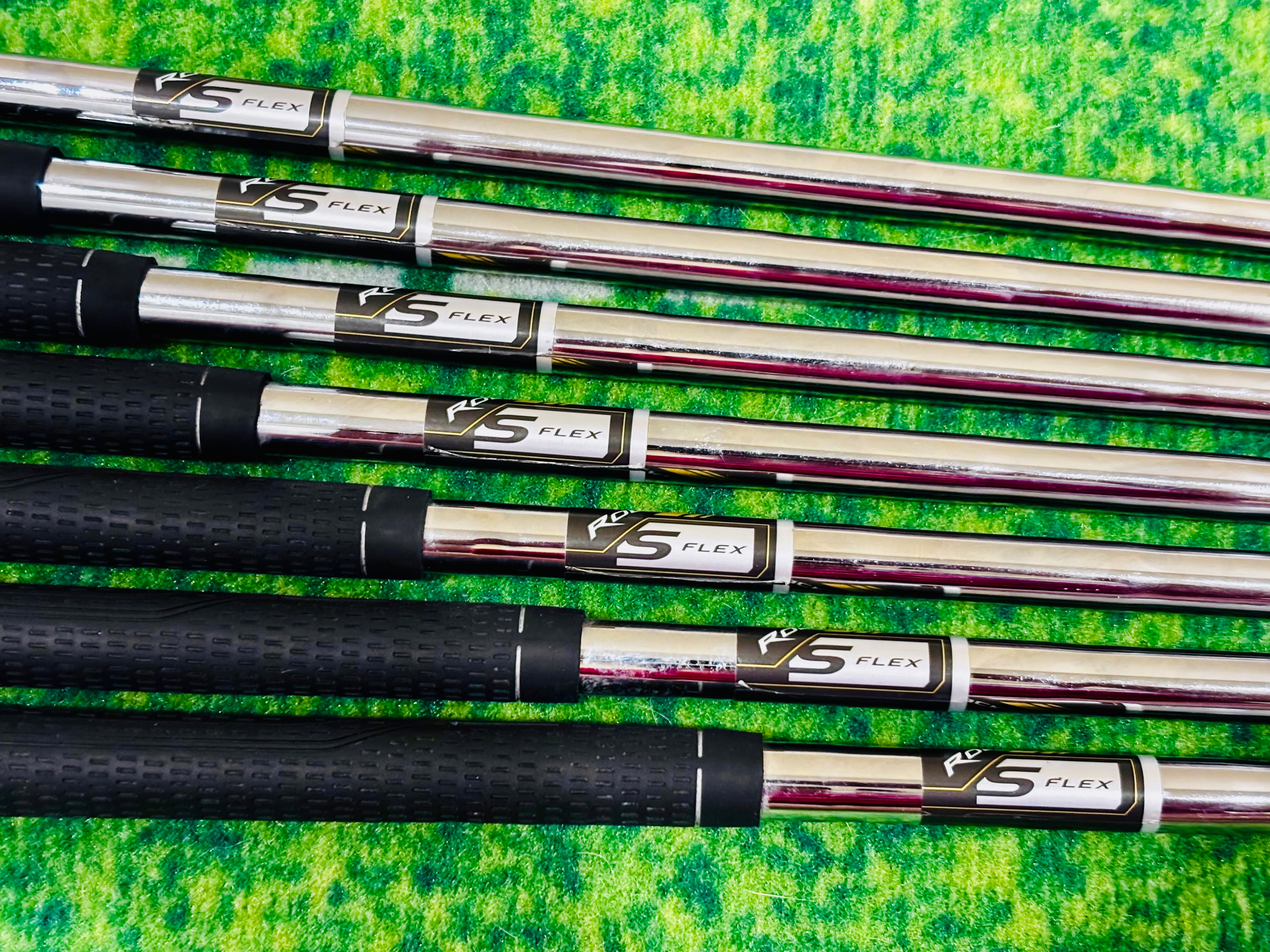 TaylorMade RocketBladez Iron Set 4-PW Stiff Flex Steel - Solid Set!