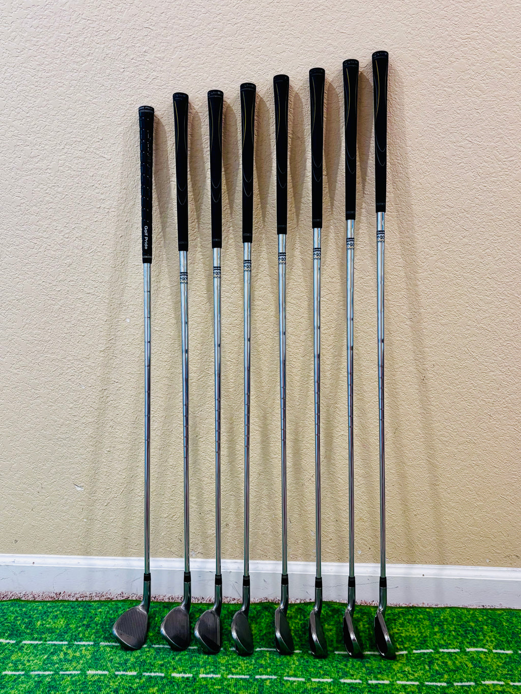 TaylorMade Burner Plus 8-Iron Set 4-PW + AW - Steel Shafts - Good Used Condition