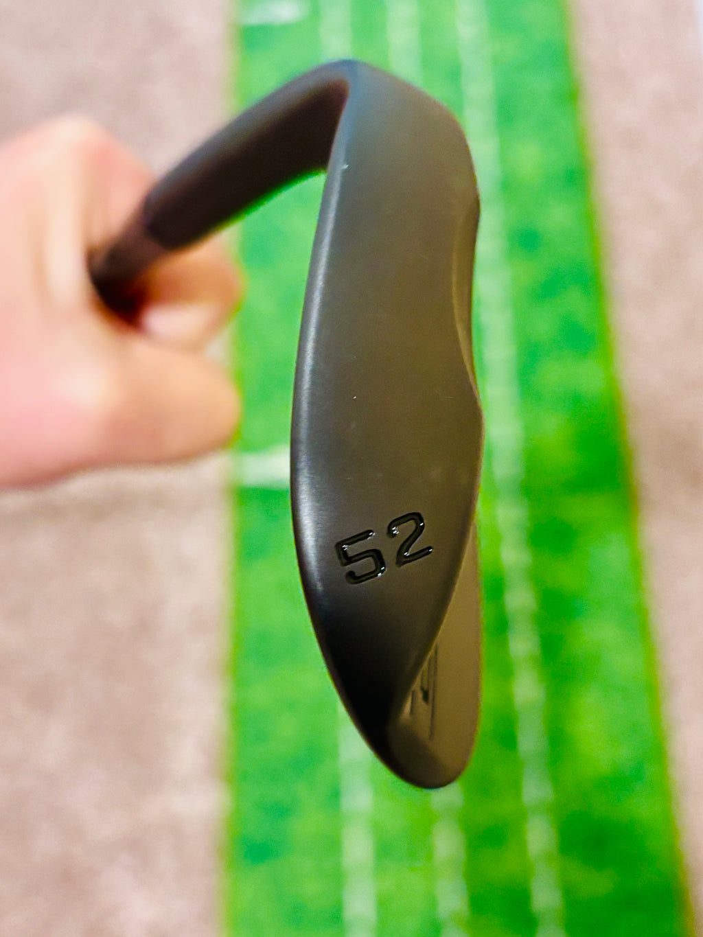 Mint Cobra King SB Black 52° Wedge (12° Bounce / Classic) – MMT 105 S Shaft & Smart Grip