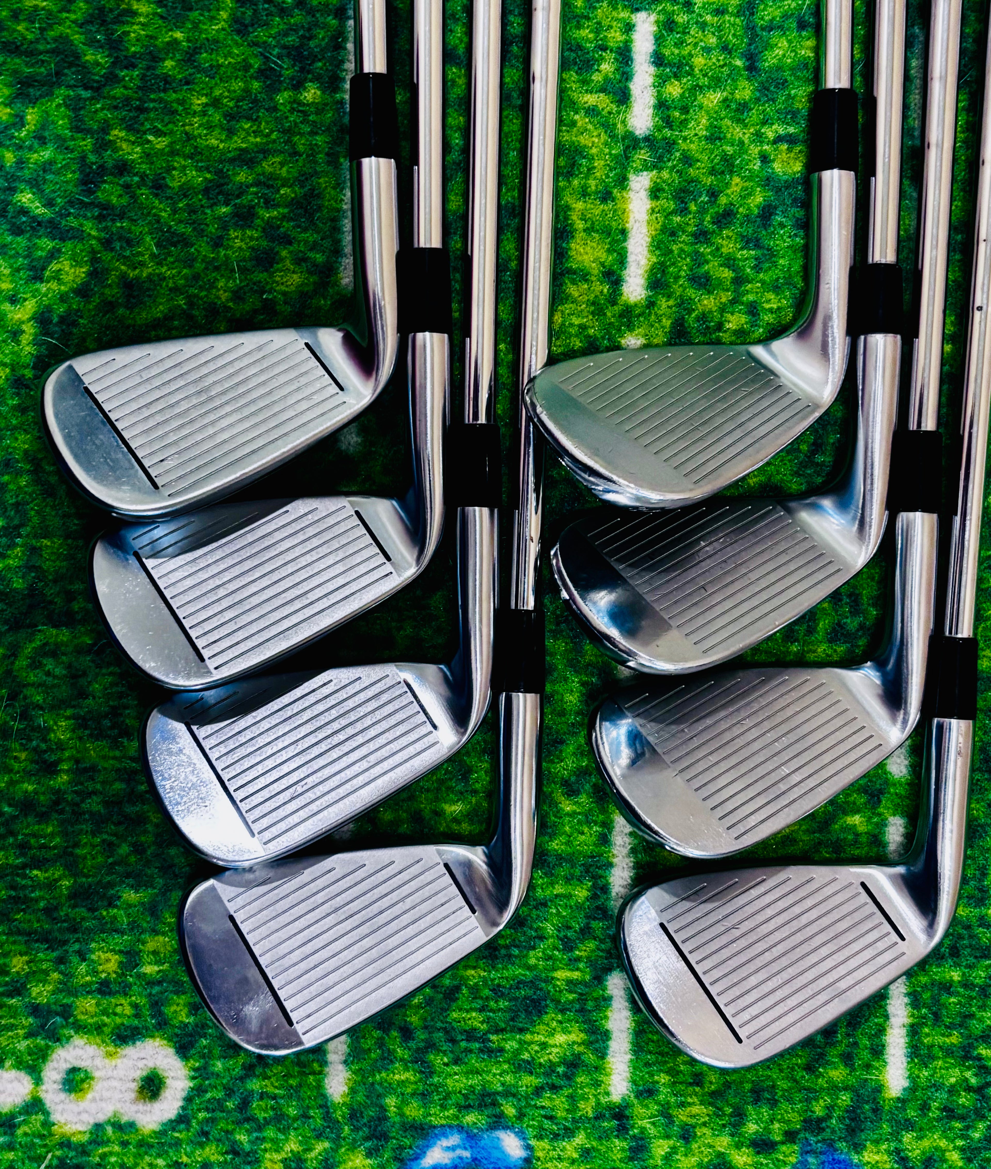 TaylorMade RSi 2 Forged Iron Set (4-PW+AW) – 8 Clubs – KBS Stiff Steel